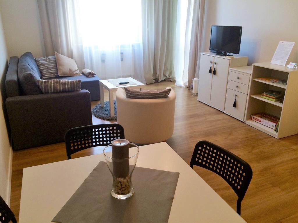 Aluzyjna Erapartments Jabłonna Kültér fotó